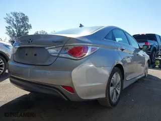2013 Hyundai Sonata Hybrid with VIN KMHEC4A45DA095642, listed as a IAAI auction lot 41626995 with 183,710 mi miles. Bid and sale history available at carsss.com. Image 4.