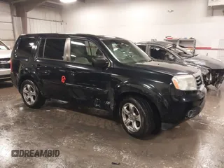 2012 Honda Pilot EX-L with VIN 5FNYF4H6XCB062545, listed as a IAAI auction lot 41226106 with 217,697 mi miles. Bid and sale history available at carsss.com. Image 1.