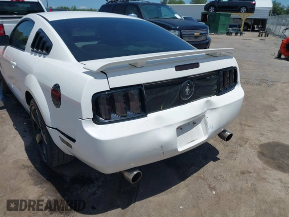 2006 Ford Mustang Standard with VIN 1ZVHT80N365219032, listed as a IAAI auction lot 42547836 with 138,183 mi miles and . Bid and sale history available at DreamBid. Image 6.