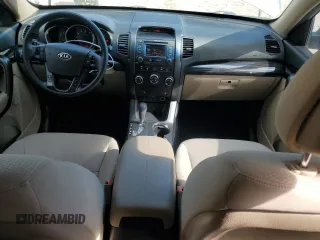 2013 Kia Sorento LX with VIN 5XYKT3A67DG353839, listed as a Copart auction lot 46053515 with 130,802 mi miles and Salvage Title. Bid and sale history available at carsss.com. Image 8.