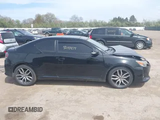 2015 Scion tC z VIN JTKJF5C75FJ012021, wystawiony jako IAAI lot #42143878 z przebiegiem 127 235 mil mil oraz . Historia ofert i sprzedaży dostępna na DreamBid. Obrazek 12.