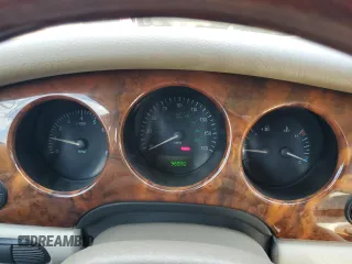 1998 Jaguar XJ Vanden Plas with VIN SAJKX6246WC832202, listed as a Copart auction lot 51665525 with 96,592 mi miles and Clean Title. Bid and sale history available at DreamBid. Image 9.
