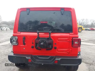2020 Jeep Wrangler Unlimited Sahara with VIN 1C4HJXEN3LW232316, listed as a IAAI auction lot 42009794 with 35,535 mi miles. Bid and sale history available at carsss.com. Image 17.
