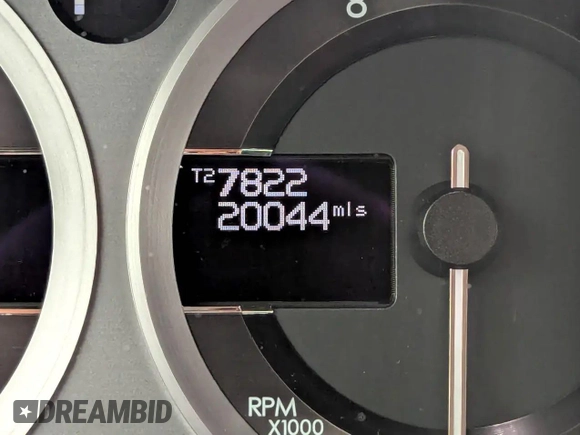 2015 Aston Martin DB9 with VIN SCFFDAFM0FGB16XXX, listed as a Copart auction lot 48625335 with 20,100 mi miles and Clean Title. Bid and sale history available at carsss.com. Image 8.