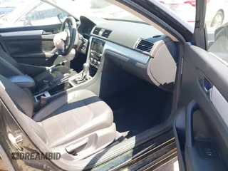 2012 Volkswagen Passat SE z VIN 1VWBP7A32CC089642, wystawiony jako IAAI lot #42056630 z przebiegiem 109 913 mil mil oraz . Historia ofert i sprzedaży dostępna na DreamBid. Obrazek 5.