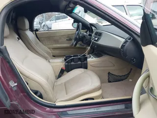 2004 BMW Z4 2.5i with VIN 4USBT33544LS50607, listed as a IAAI auction lot 42055929 with 156,585 mi miles. Bid and sale history available at carsss.com. Image 8.