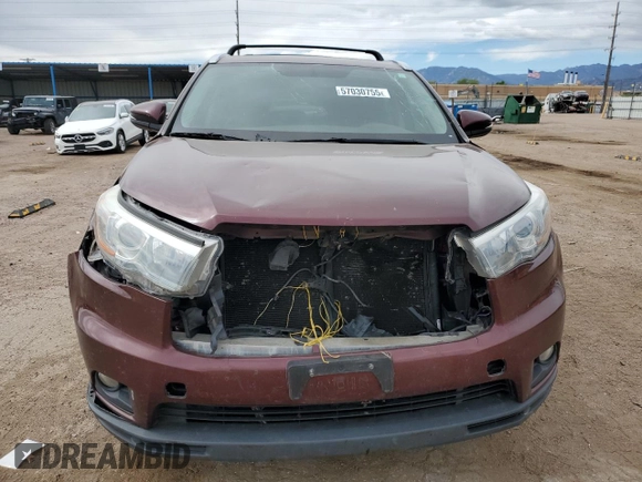 2015 Toyota Highlander XLE z VIN 5TDKKRFH0FS097839, wystawiony jako Copart lot #57030755 z przebiegiem 105 997 mil mil oraz Szkoda całkowita • Salvage title. Historia ofert i sprzedaży dostępna na DreamBid. Obrazek 5.