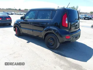 2013 Kia Soul with VIN KNDJT2A58D7570097, listed as a IAAI auction lot 42038684 with 159,091 mi miles. Bid and sale history available at carsss.com. Image 3.