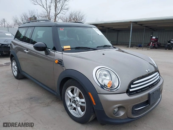 2013 MINI Cooper Clubman with VIN WMWZF3C51DT489508, listed as a IAAI auction lot 41748025 with 65,305 mi miles. Bid and sale history available at carsss.com. Image 1.