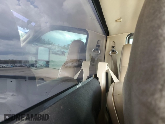 2008 Ford F-350 with VIN 1FTSF31R88EB13196, listed as a Copart auction lot 63586275 with 192,311 mi miles and Clean title. Bid and sale history available at DreamBid. Image 10.