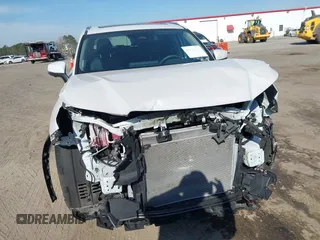 2024 Toyota Highlander XLE z VIN 5TDAAAA59RS013969, wystawiony jako IAAI lot #41816855 z przebiegiem 25 958 mil mil oraz . Historia ofert i sprzedaży dostępna na DreamBid. Obrazek 13.