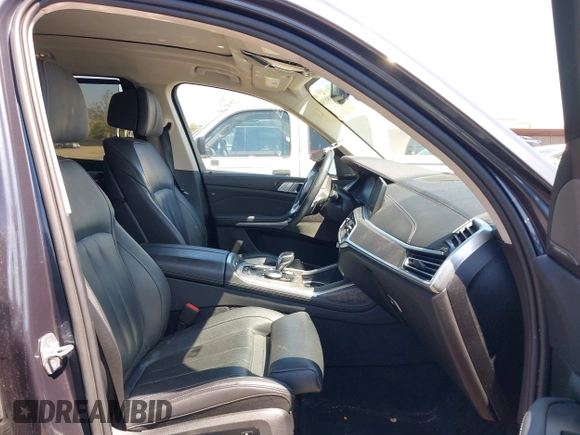 2020 BMW X7 xDrive40i z VIN 5UXCW2C07L9A00078, wystawiony jako IAAI lot #41999850 z przebiegiem 59 711 mil mil oraz . Historia ofert i sprzedaży dostępna na DreamBid. Obrazek 5.