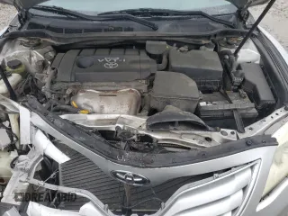 2010 Toyota Camry z VIN 4T1BF3EK1AU075962, wystawiony jako Copart lot #58929065 z przebiegiem 216 986 mil mil oraz Szkoda całkowita • Salvage title. Historia ofert i sprzedaży dostępna na DreamBid. Obrazek 11.