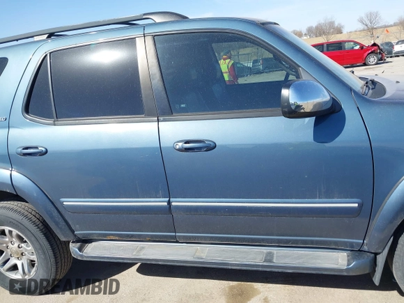 2007 Toyota Sequoia Limited with VIN 5TDBT48A97S279217, listed as a IAAI auction lot 41800633 with 264,945 mi miles and . Bid and sale history available at DreamBid. Image 13.