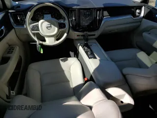 2020 Volvo XC60 Momentum z VIN YV4102DK5L1421574, wystawiony jako Copart lot #75533884 z przebiegiem 60 353 mil mil oraz Szkoda całkowita • Salvage title. Historia ofert i sprzedaży dostępna na DreamBid. Obrazek 8.