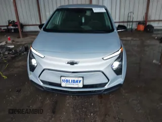 2023 Chevrolet Bolt EV 1LT z VIN 1G1FW6S05P4169385, wystawiony jako IAAI lot #42134812 z przebiegiem 41 205 mil mil oraz . Historia ofert i sprzedaży dostępna na DreamBid. Obrazek 12.