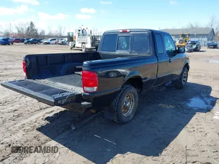 2000 Ford Ranger XL z VIN 1FTYR14C5YTB09793, wystawiony jako IAAI lot #41939556 z przebiegiem 124 883 mil mil oraz . Historia ofert i sprzedaży dostępna na DreamBid. Obrazek 4.