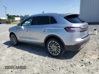 2020 Lincoln Nautilus Reserve z VIN 2LMPJ6K99LBL24884, wystawiony jako Copart lot #57211065 z przebiegiem 24 008 mil mil oraz Szkoda całkowita • Salvage title. Historia ofert i sprzedaży dostępna na DreamBid. Obrazek 2.