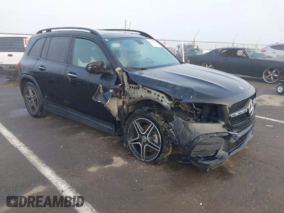 2021 Mercedes-Benz GLB 250 z VIN W1N4M4GB3MW107480, wystawiony jako IAAI lot #41827300 z przebiegiem 45 967 mil mil oraz . Historia ofert i sprzedaży dostępna na DreamBid. Obrazek 1.