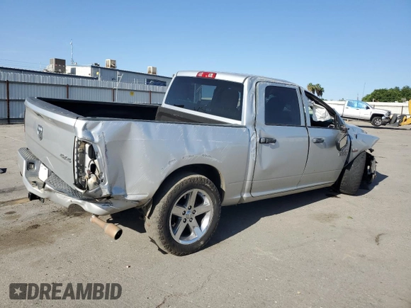 2017 Ram 1500 Express z VIN 3C6RR7KT2HG796827, wystawiony jako Copart lot #56476325 z przebiegiem 138 544 mil mil oraz Szkoda całkowita • Salvage title. Historia ofert i sprzedaży dostępna na DreamBid. Obrazek 3.