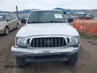 2003 Toyota Tacoma with VIN 5TEWN72N23Z246937, listed as a IAAI auction lot 41868085 with 220,973 mi miles. Bid and sale history available at carsss.com. Image 12.