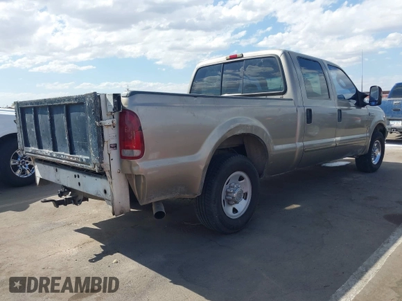 2003 Ford Super Duty F-250 XL with VIN 1FTNW20L53ED10663, listed as a IAAI auction lot 42014993 with 384,089 mi miles. Bid and sale history available at carsss.com. Image 4.