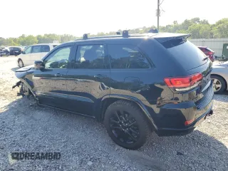 2018 Jeep Grand Cherokee Laredo with VIN 1C4RJFAG7JC249916, listed as a Copart auction lot 53446925 with 84,870 mi miles and Salvage title. Bid and sale history available at DreamBid. Image 2.