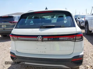 2025 Volkswagen Taos z VIN 3VV5C7B23SM008129, wystawiony jako IAAI lot #41879531 z przebiegiem 3423 mil mil oraz . Historia ofert i sprzedaży dostępna na DreamBid. Obrazek 16.