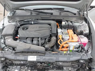 2024 Hyundai Sonata Hybrid Limited with VIN KMHL54JJ1RA087584, listed as a IAAI auction lot 41615405 with 18,684 mi miles. Bid and sale history available at carsss.com. Image 10.