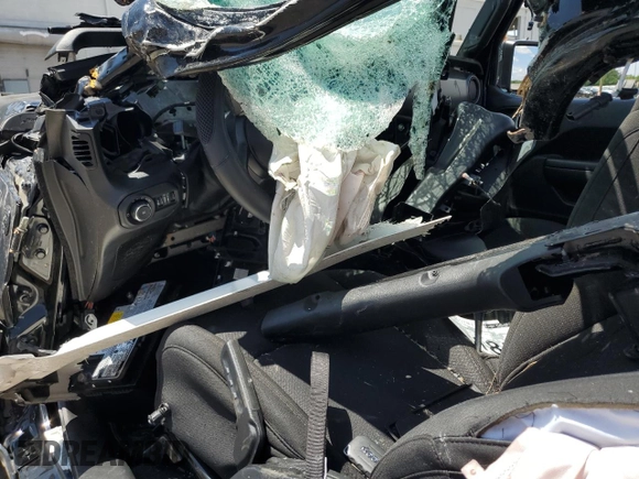 2022 Jeep Wrangler Unlimited Sport S with VIN 1C4HJXDG6NW141367, listed as a Copart auction lot 61546295 with Not provided miles and Salvage title. Bid and sale history available at DreamBid. Image 8.