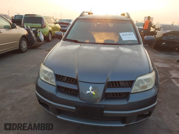 2005 Mitsubishi Outlander XLS with VIN JA4LX41F75U022428, listed as a IAAI auction lot 40293668 with 190,917 mi miles. Bid and sale history available at carsss.com. Image 12.