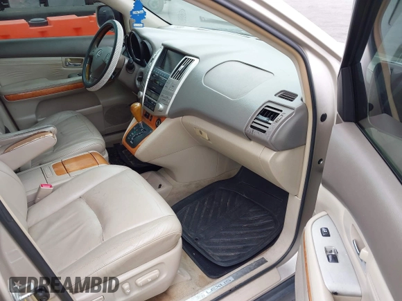 2008 Lexus RX 350 with VIN 2T2GK31U38C035396, listed as a IAAI auction lot 41545903 with 250,112 mi miles and . Bid and sale history available at DreamBid. Image 5.