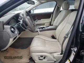 2016 Jaguar XJ R-Sport with VIN SAJWJ1CD7G8V95129, listed as a Copart auction lot 73569464 with 143,740 mi miles and Clean title. Bid and sale history available at DreamBid. Image 7.