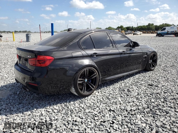 2018 BMW M3 z VIN WBS8M9C57J5J79640, wystawiony jako Copart lot #51247225 z przebiegiem 82 582 mil mil oraz Szkoda całkowita • Salvage title. Historia ofert i sprzedaży dostępna na DreamBid. Obrazek 3.