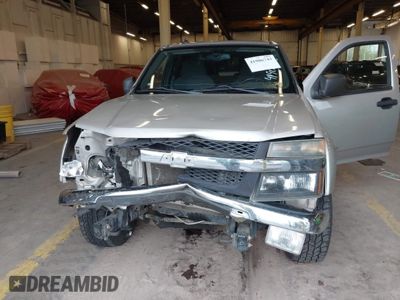 2005 Chevrolet Colorado 1SF LS Z71 with VIN 1GCDT136X58154321, listed as a IAAI auction lot 41906743 with 116,971 mi miles. Bid and sale history available at carsss.com. Image 6.
