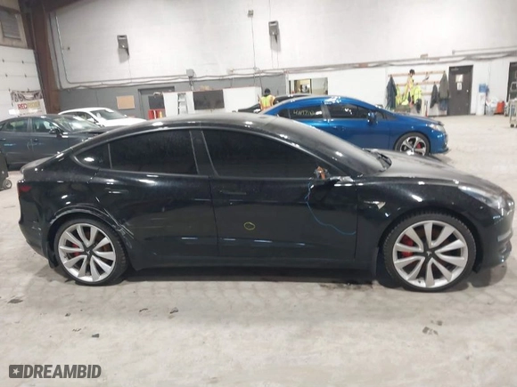 2019 Tesla Model 3 Long Range with VIN 5YJ3E1EB2KF425643, listed as a IAAI auction lot 41676853 with NaN miles. Bid and sale history available at carsss.com. Image 13.