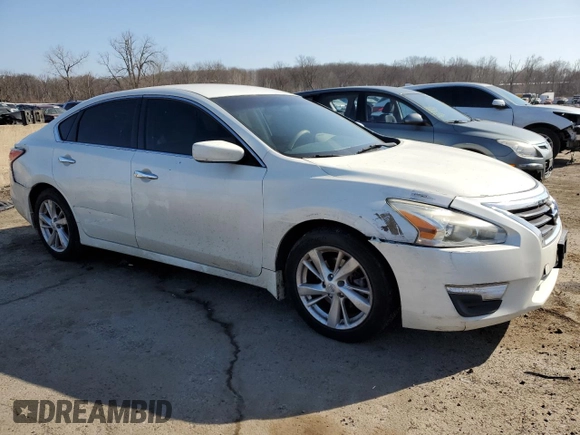 2014 Nissan Altima S with VIN 1N4AL3AP0EN244868, listed as a Copart auction lot 49210475 with 164,353 mi miles and Clean Title. Bid and sale history available at DreamBid. Image 4.