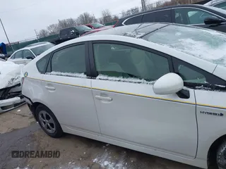 2013 Toyota Prius One with VIN JTDKN3DU1D5617151, listed as a IAAI auction lot 41602568 with 86,318 mi miles. Bid and sale history available at carsss.com. Image 13.