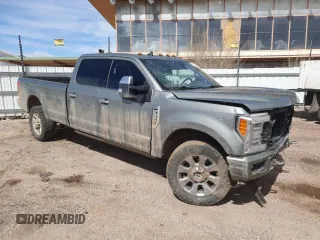 2019 Ford F-350 XL with VIN 1FT8W3BT0KEE83554, listed as a Copart auction lot 48820865 with 198,408 mi miles and Salvage Title. Bid and sale history available at DreamBid. Image 4.