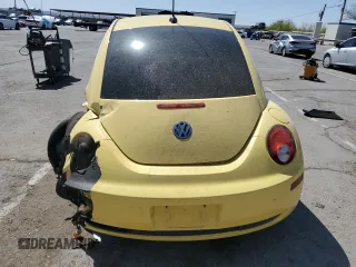 2008 Volkswagen Beetle S with VIN 3VWRW31C68M527286, listed as a Copart auction lot 52229925 with 112,582 mi miles and Clean Title. Bid and sale history available at DreamBid. Image 6.