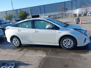 2018 Toyota Prius Two with VIN JTDKBRFU2J3060301, listed as a IAAI auction lot 41330691 with 130,819 mi miles. Bid and sale history available at carsss.com. Image 14.