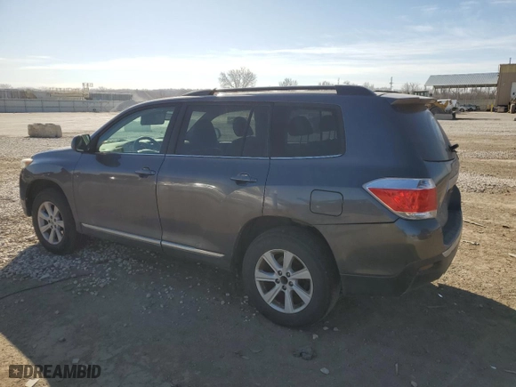 2013 Toyota Highlander with VIN 5TDBK3EH9DS199927, listed as a Copart auction lot 44357114 with 197,562 mi miles and Salvage Title. Bid and sale history available at carsss.com. Image 2.