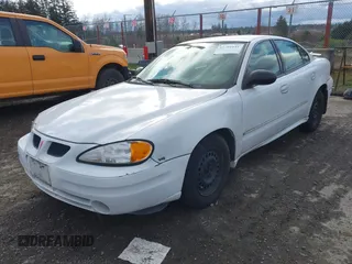 2005 Pontiac Grand Am SE with VIN 1G2NE52E85M247297, listed as a IAAI auction lot 41701641 with 147,907 mi miles. Bid and sale history available at carsss.com. Image 2.