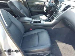 2015 Infiniti Q50 with VIN JN1BV7AR3FM416371, listed as a IAAI auction lot 42036139 with 76,239 mi miles and . Bid and sale history available at DreamBid. Image 5.
