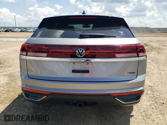 2024 Volkswagen Atlas SE with VIN 1V2HE2CA5RC205604, listed as a Copart auction lot 56399885 with 19,859 mi miles and Salvage title. Bid and sale history available at DreamBid. Image 6.