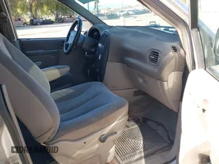 2003 Dodge Caravan SE z VIN 1D4GP253X3B307793, wystawiony jako IAAI lot #41824617 z przebiegiem 207 511 mil mil oraz . Historia ofert i sprzedaży dostępna na DreamBid. Obrazek 5.