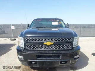 2012 Chevrolet Silverado 2500HD LT with VIN 1GC1KXCG2CF156820, listed as a IAAI auction lot 41713118 with 143,893 mi miles. Bid and sale history available at carsss.com. Image 6.