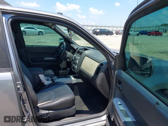 2008 Mercury Mariner Premier with VIN 4M2CU87118KJ08023, listed as a IAAI auction lot 42545623 with 161,639 mi miles and . Bid and sale history available at DreamBid. Image 5.