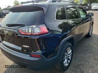 2021 Jeep Cherokee Latitude Plus z VIN 1C4PJLLB5MD223983, wystawiony jako IAAI lot #42741294 z przebiegiem 49 704 mil mil oraz . Historia ofert i sprzedaży dostępna na DreamBid. Obrazek 20.