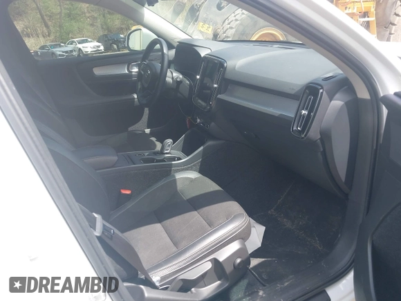 2020 Volvo XC40 Momentum с VIN YV4162UK7L2336776, выставлен на аукционе IAAI как лот 42179230 с пробегом 78 916 миль миль и . История ставок и продаж доступна на DreamBid. Изображение 5.
